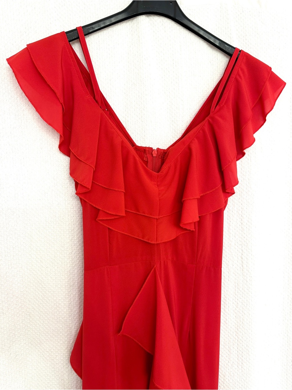Sexy PrettyLittleThing Red Ruffle Off-Shoulder High-Low Maxi Dress